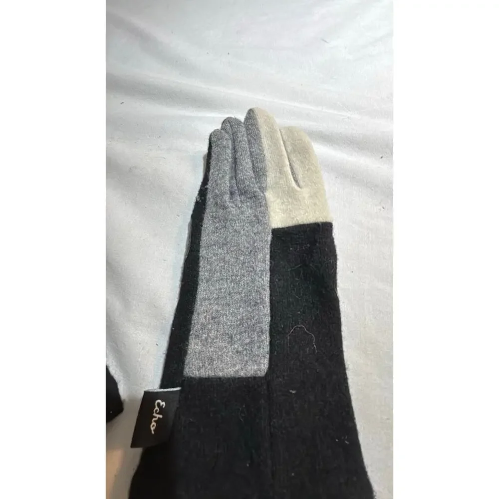 Echo Colorblock Wool Blend Gloves Womens